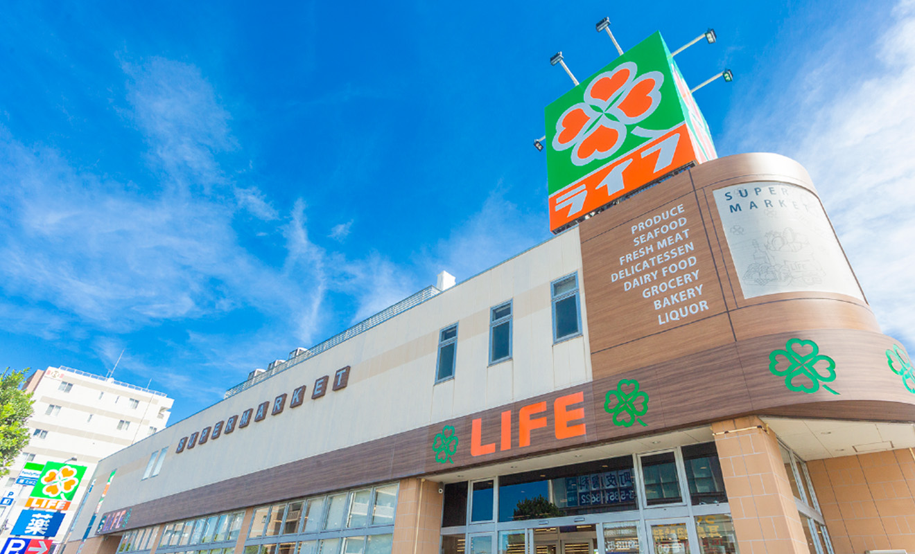 ライフ六町駅前店